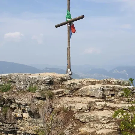 Casa Francesca A 2,5 Km Da Iseo Hébergement de vacances *